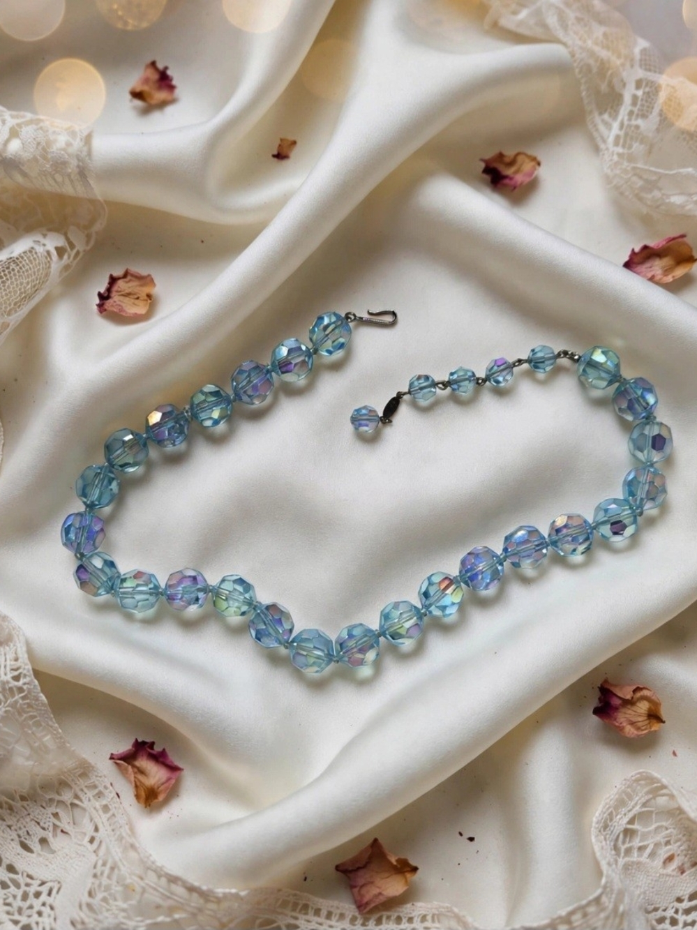 Pretty Vintage Aurora Blue Crystal Beaded Necklace Choker Made In Usa